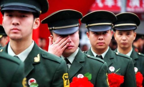 退役军官,荣誉与担当的象征,退役军官,荣誉与担当的典范