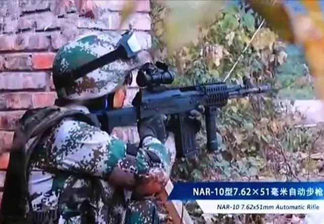 探索中国兵器之美，95杠1式自动步枪图片及其特点，中国兵器之美，95杠1式自动步枪图片与特点解析