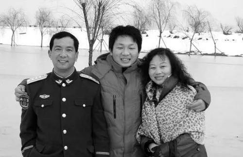 丁晓兵儿子丁陶，传承与超越的家族力量，丁陶，传承与超越的家族力量——丁晓兵之子丁陶的故事