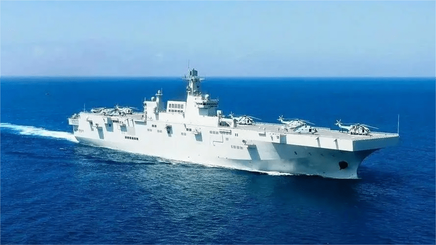 中国海军新力量，探索075型两栖攻击舰江西舰的崛起，中国海军新力量崛起，探索075型两栖攻击舰江西舰的辉煌之路