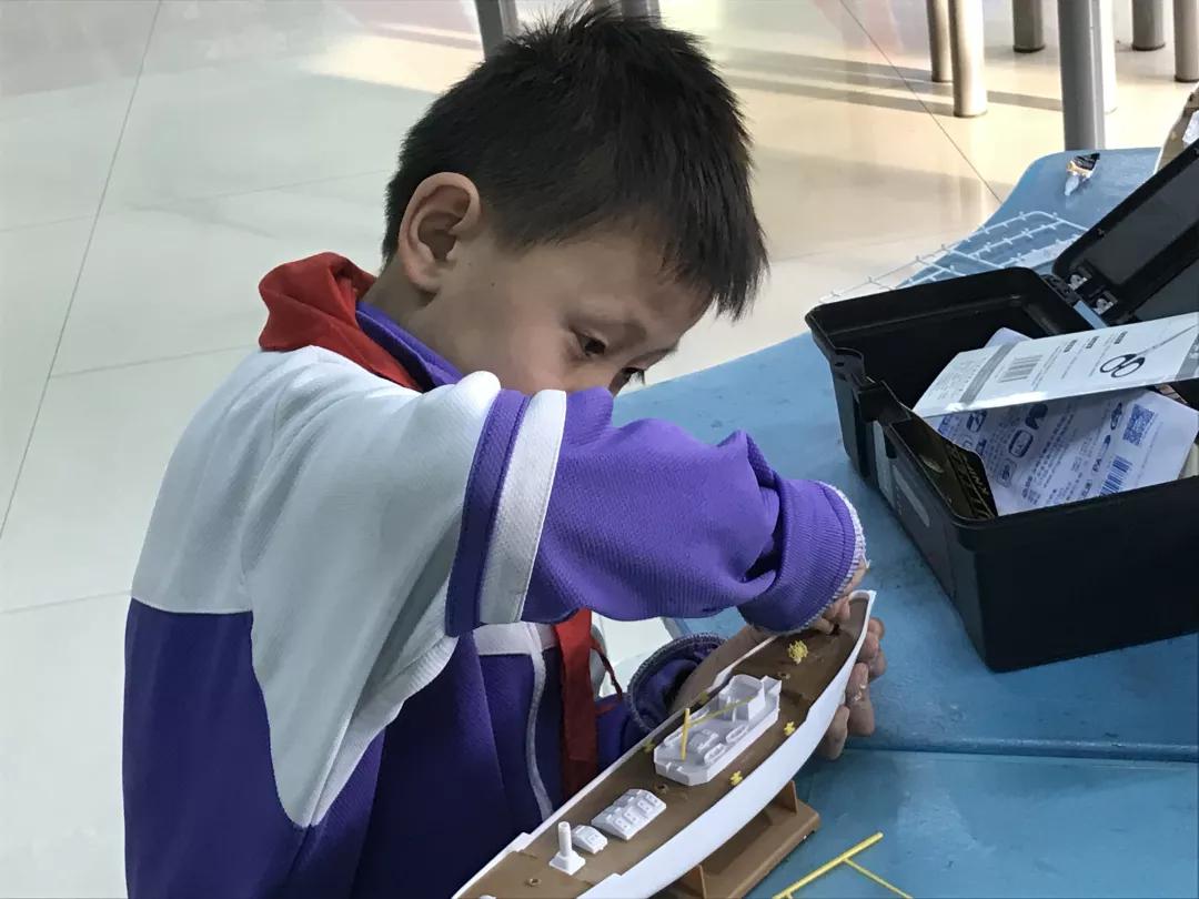辽宁号梦想号航空母舰模型，探索海洋力量的梦想载体，辽宁号梦想号航空母舰模型，海洋力量梦想探索之旅的坚实载体