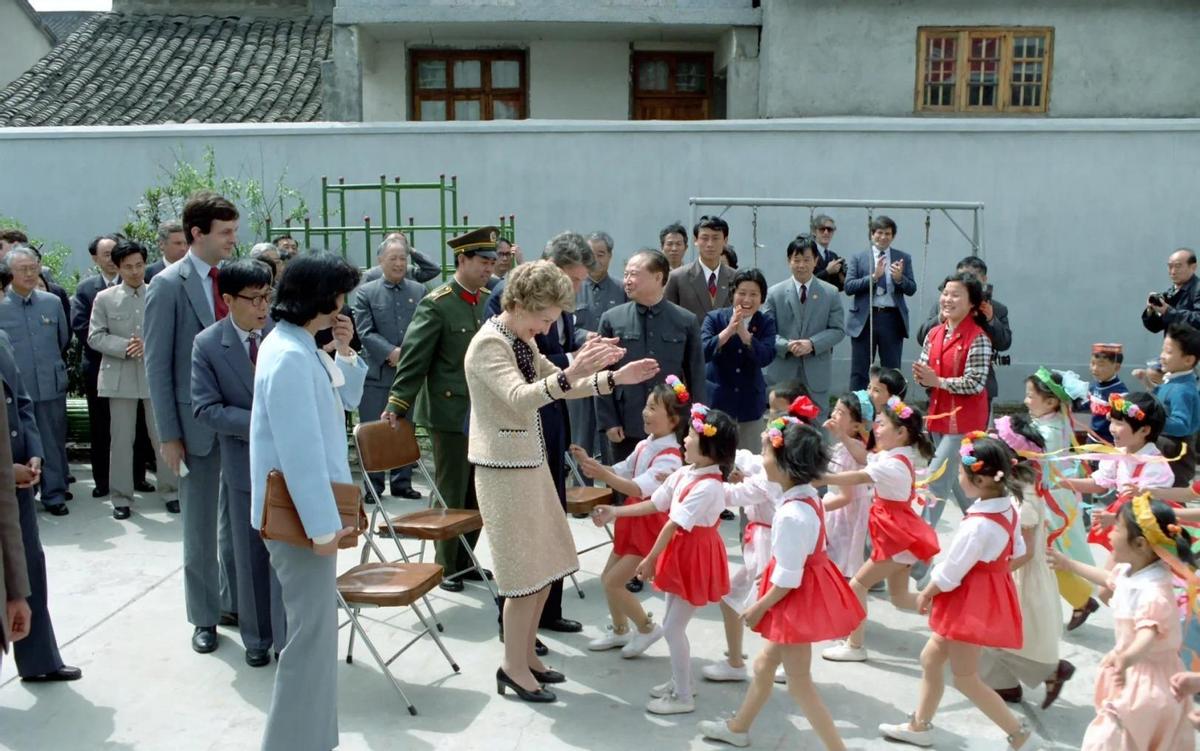 福特号航空母舰的飞机坠毁事件深度解析,福特号航空母舰飞机坠毁事件深度剖析