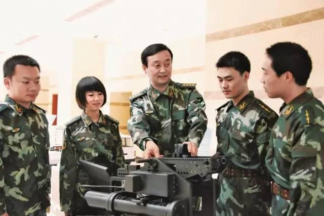 中国人民武装警察部队特种警察学院图片，展现英勇与荣耀的象征，中国人民武装警察部队特种警察学院图片，英勇与荣耀的展现