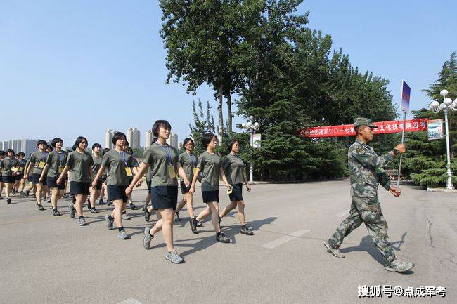 女兵体能考核标准2024，挑战与机遇的并存，女兵体能考核标准2024，挑战与机遇的挑战之路