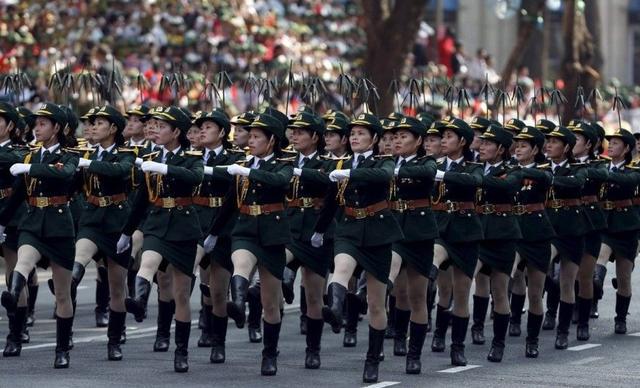 美国女兵方队，力量与荣耀的象征，美国女兵方队，力量与荣耀的典范