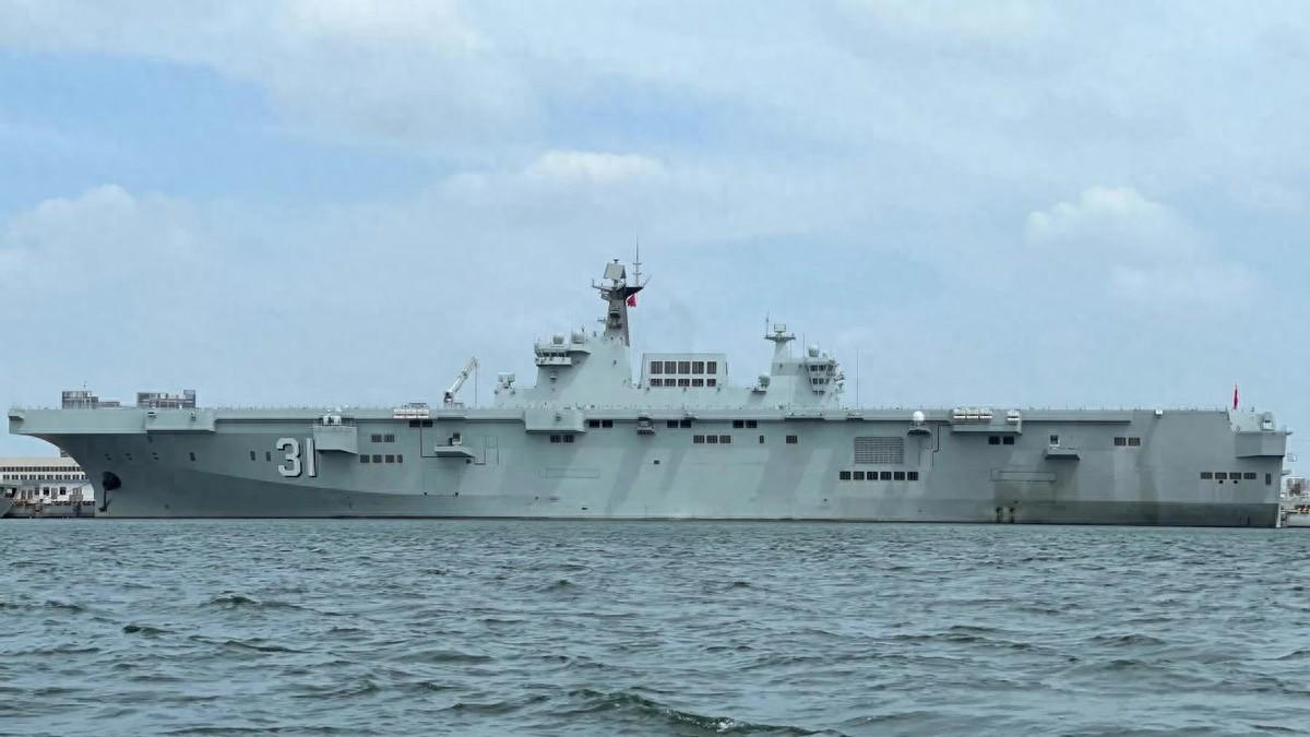 揭秘中国海军的骄傲，075型两栖攻击舰与Wikipedia的交汇点，揭秘中国海军新星，075型两栖攻击舰与Wikipedia的交汇点