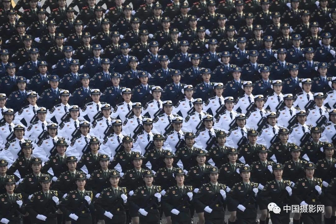 阅兵仪式上的队列方阵，展现国家力量与荣耀，阅兵仪式上的队列方阵，展现国家力量与荣耀的壮丽画卷