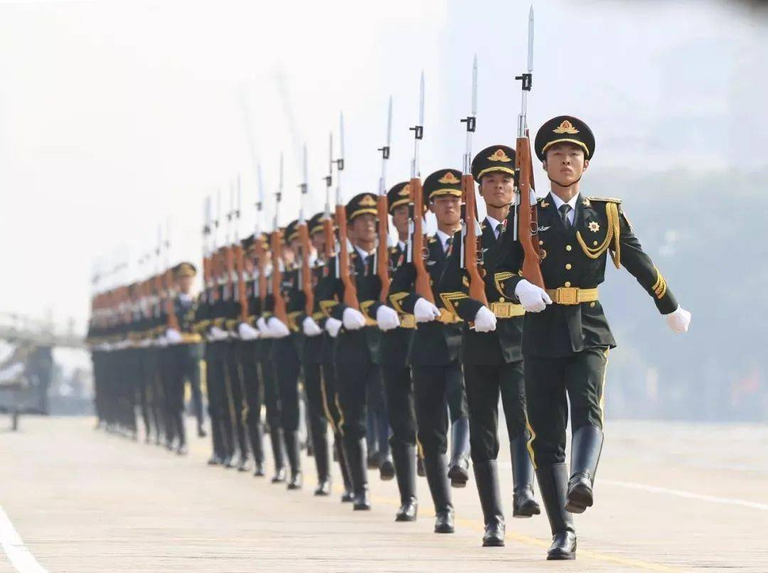 三军仪仗队视频完整版升国旗，荣耀与尊严的象征，三军仪仗队升国旗完整版，荣耀与尊严的展现