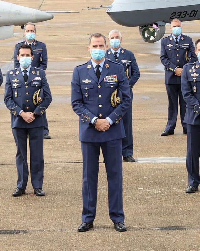 中国空军基地军装，荣耀的象征与时代的印记，中国空军基地军装，荣耀象征与时代印记