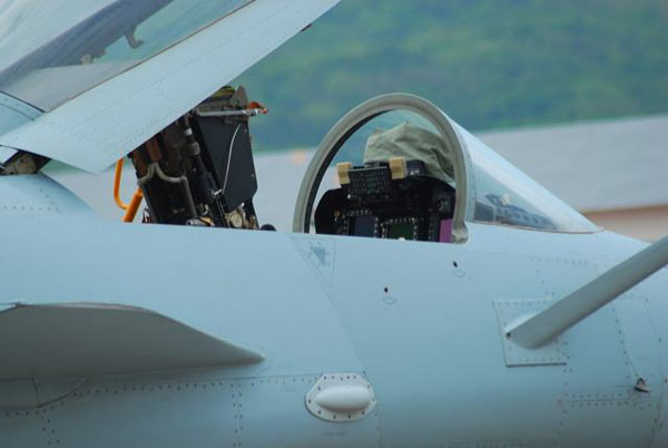 歼-10座舱视野,探索现代战机飞行员的第一视角,歼-10座舱视野,第一视角体验现代战机飞行之旅