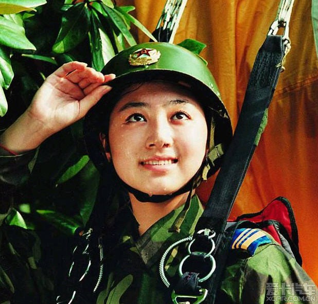 中国女兵最漂亮的照片图片，展现飒爽英姿与坚韧之美，中国女兵飒爽英姿与坚韧之美的绝美瞬间图片欣赏