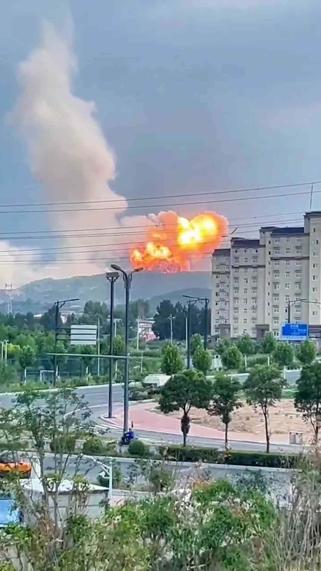 河南火箭坠落爆炸事件深度解析，河南火箭坠落爆炸事件深度剖析