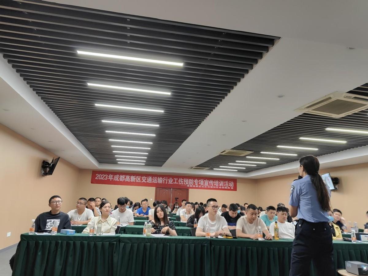 成都武装警察部队警官学院，培育警界精英的摇篮，成都武装警察部队警官学院，警界精英的培育摇篮