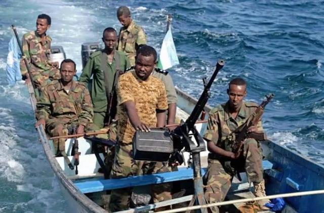 中国海军在亚丁湾打击海盗的视频,展现大国海军的担当与力量,中国海军在亚丁湾打击海盗,展现大国担当与力量风采