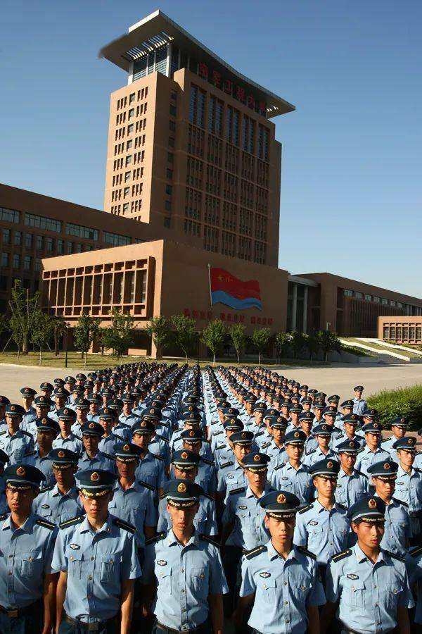 中国空军航空大学要求，卓越育人，锻造蓝天利剑，中国空军航空大学，卓越育人，锻造蓝天精英之剑