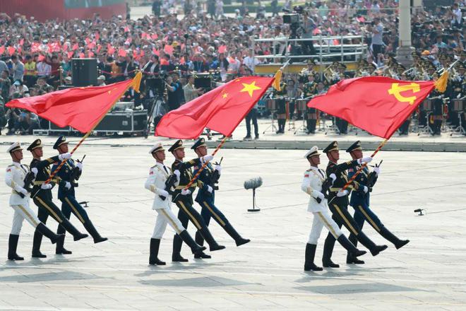 国庆阅兵，视频与照片中的壮丽瞬间，国庆阅兵，壮丽瞬间的视频与照片回顾