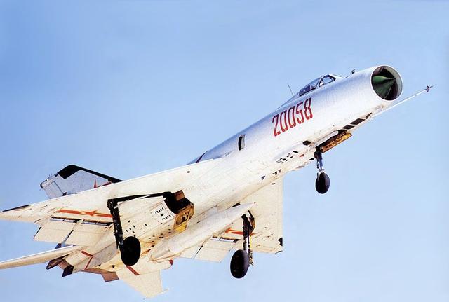 歼-6战斗机的最大升限，历史与技术的深度探讨，歼-6战斗机最大升限，历史技术深度解析