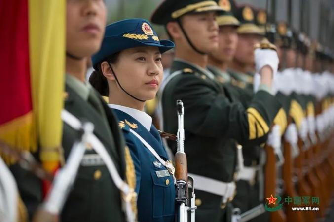 解放军女兵仪仗队完整版，荣耀与力量的象征，解放军女兵仪仗队，荣耀与力量的完美展现