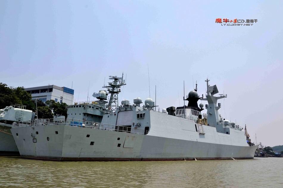 探索中国海军的骄傲,054A护卫舰的舰尾设计,中国海军骄傲,054A护卫舰舰尾设计的深度探索