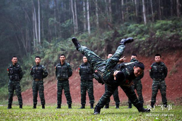 广西武警总队丁晓军简历——一位铁血军人的成长历程，广西武警总队丁晓军，铁血军人的成长之路