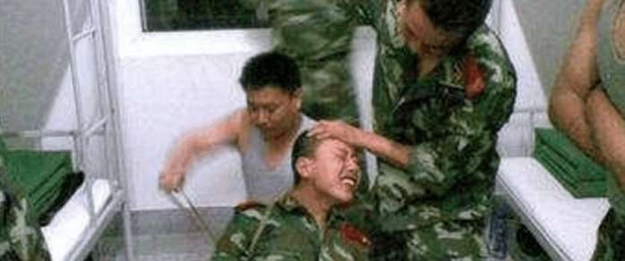 老兵遭遇硬茬新兵，挑战与反思，新兵挑战老兵，老兵遭遇新兵硬茬的反思与启示