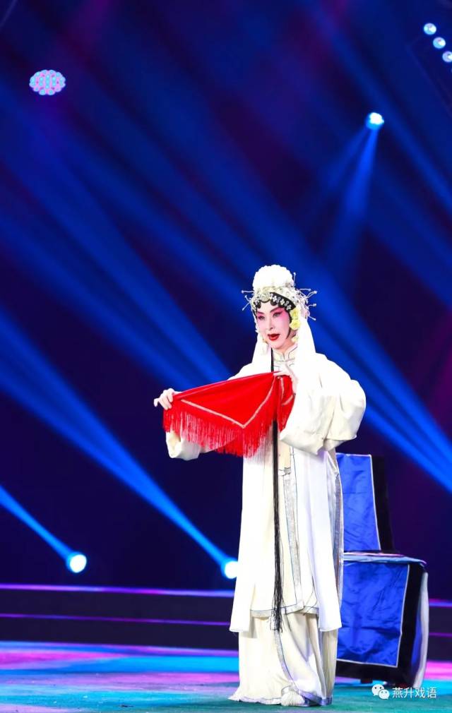 白小姐六肖期期准王中王——揭秘彩票预测的神秘面纱，揭秘彩票预测，白小姐六肖期期准王中王背后的秘密