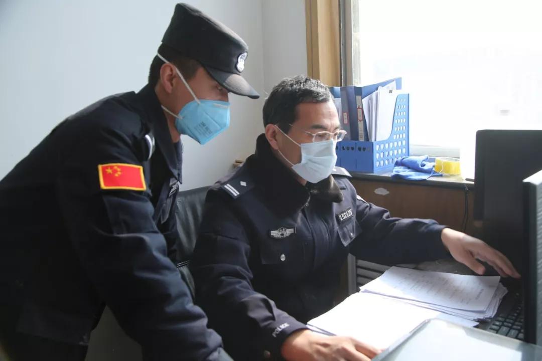揭秘2020公安新式警服，时尚与功能的完美结合，揭秘，2020公安新式警服——时尚与功能的融合典范