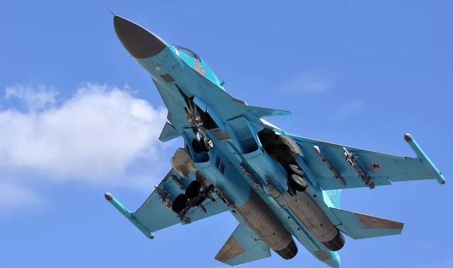 苏-34的空战能力，现代空中作战的杰出代表，苏-34空战能力解析，现代空中作战的杰出代表