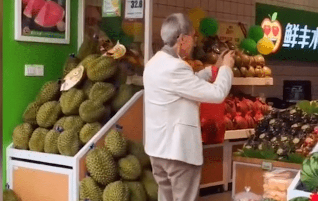 新澳门一码一肖一特一中水果爷爷的独特世界,澳门水果爷爷的独特世界,一码一肖一特一中探索之旅