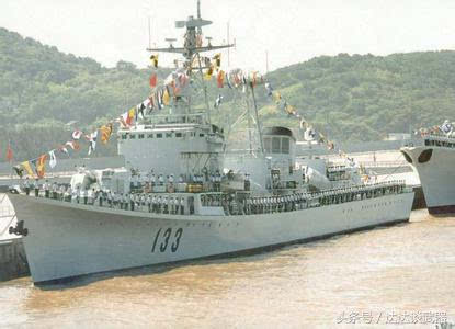 揭秘中国海军的骄傲——051大连号驱逐舰，揭秘中国海军的骄傲，051大连号驱逐舰传奇之旅