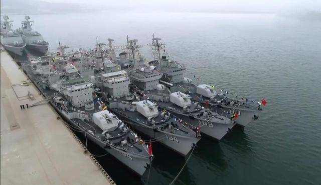 揭秘中国海军的骄傲——051大连号驱逐舰,揭秘中国海军的骄傲,051大连号驱逐舰传奇之旅