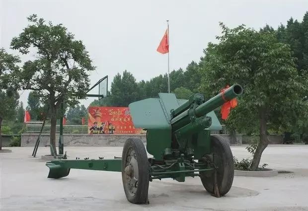揭秘中国强大的火力支柱，54式122毫米榴弹炮，揭秘中国强大的火力支柱，54式榴弹炮的威力与特点