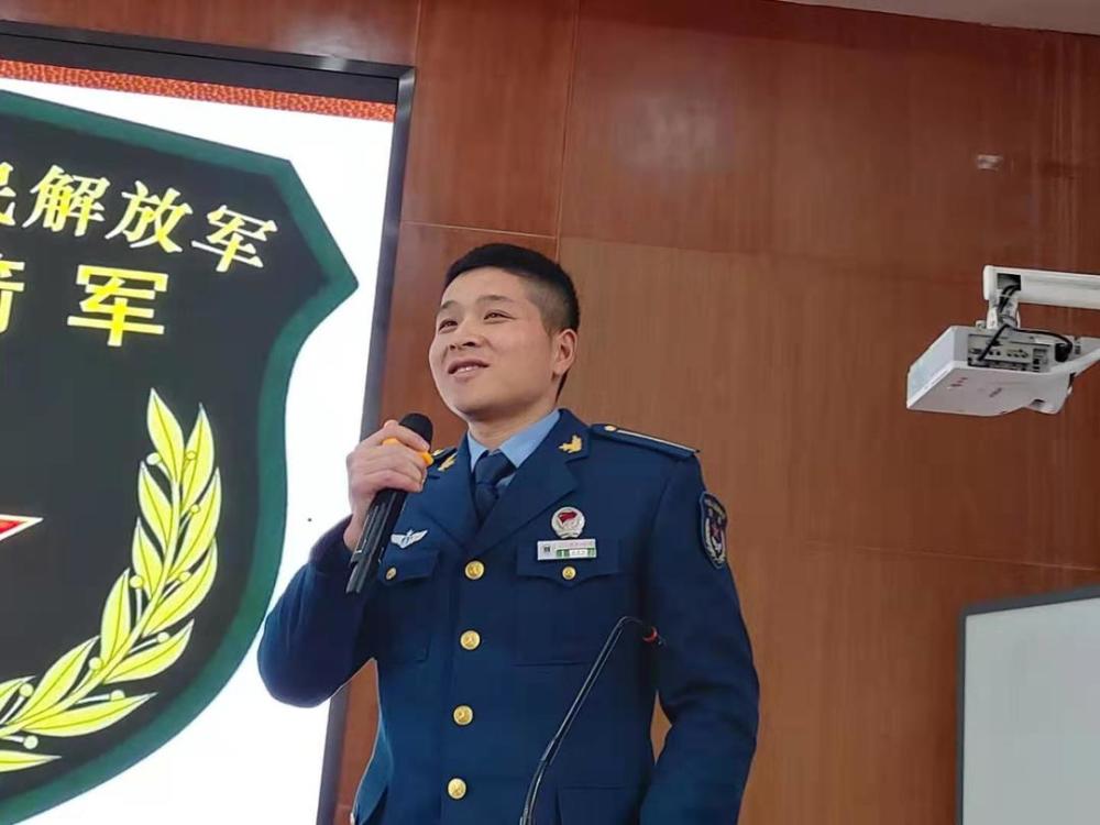 孙杰，空降兵第15军的杰出代表，孙杰，空降兵第15军的荣耀典范