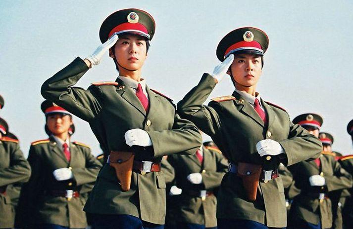 庆祝中华人民共和国成立五十周年阅兵仪式回顾与展望，中华人民共和国成立五十周年阅兵仪式回顾与展望，荣耀与未来展望