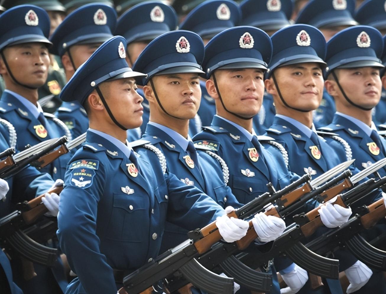 中国三军装备一览，中国三军装备全景展示
