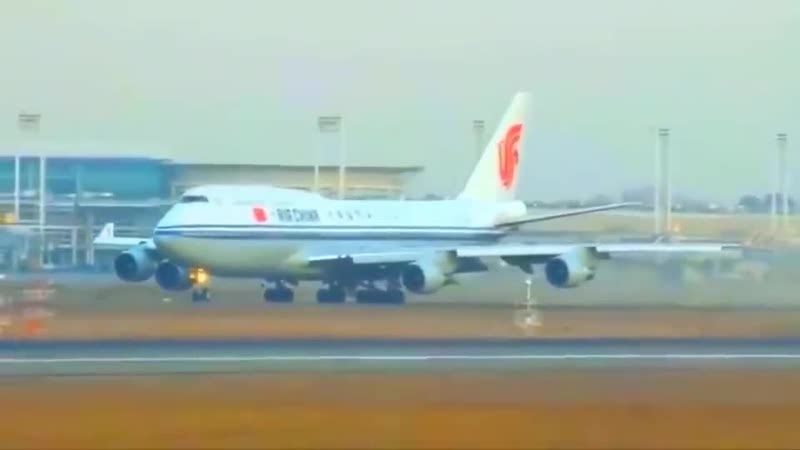 中国空军一号真实视频，揭示力量与荣耀的空中使者，中国空军一号揭秘，空中力量与荣耀的使者实拍视频