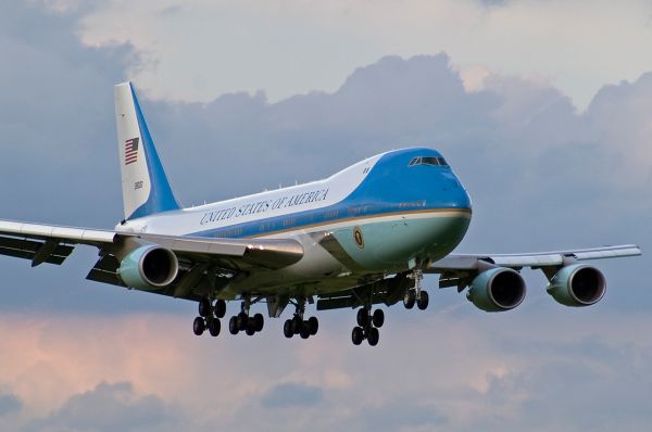 中国空军一号为何选用波音747，战略运输与空中力量的象征，中国空军一号为何选择波音747，战略运输与空中力量的象征解读