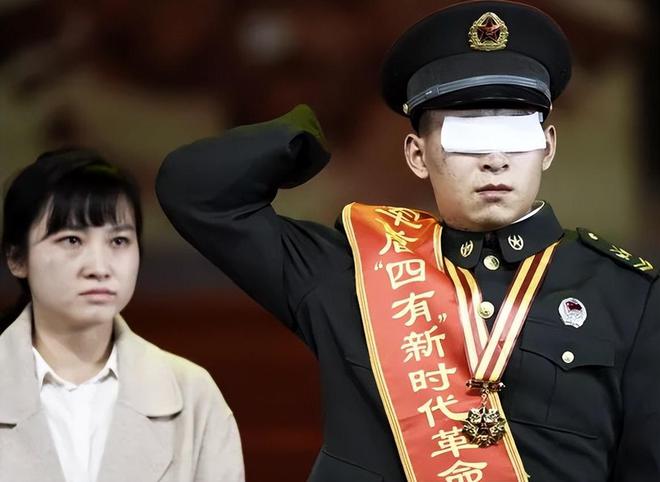 八一勋章与一等功，荣誉之巅的对比与解读，八一勋章与一等功，荣誉之巅的对比与荣耀解读