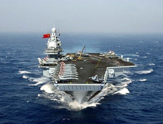 航空母舰，简称航母，一种强大的海上霸主，航空母舰，海上霸主的力量展现