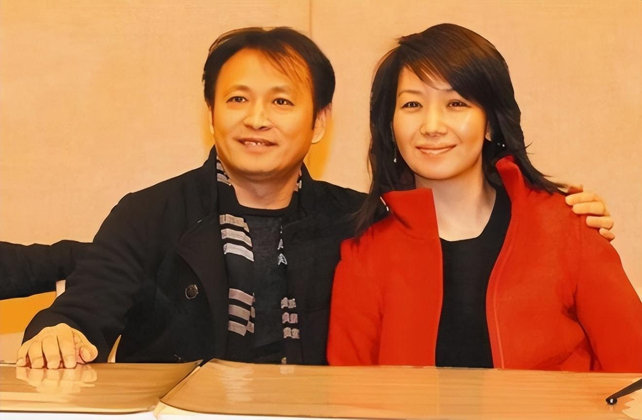 丁志诚前妻的照片，回忆与思索，丁志诚前妻的照片，回忆与情感的交织