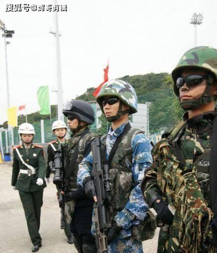 中国21式单兵装备，迈向现代化军事装备的新高度，中国21式单兵装备，现代化军事装备的新高峰