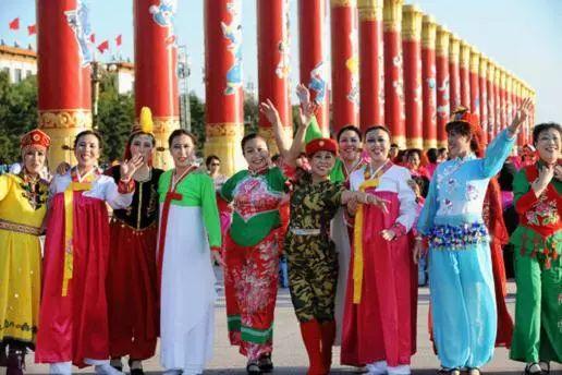 阅兵式2009高清完整版，荣耀的瞬间，历史的记忆，阅兵式2009高清完整版，荣耀瞬间与历史的记忆