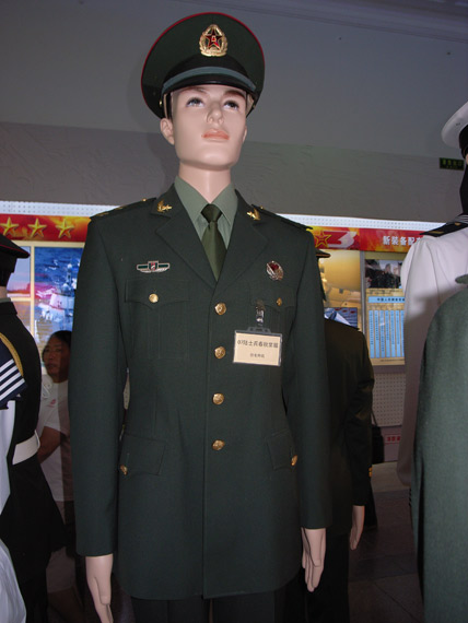 武警07式春秋常服，新时代军需的象征与骄傲，武警07式春秋常服，新时代军威的象征与自豪