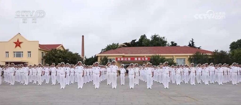 大连潜艇兵学院，培育精英的摇篮，大连潜艇兵学院，精英摇篮培育之旅