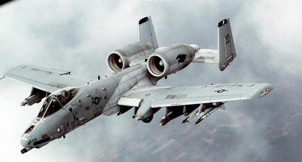 A-10攻击机，陆军的最爱，A-10攻击机，陆军之宠