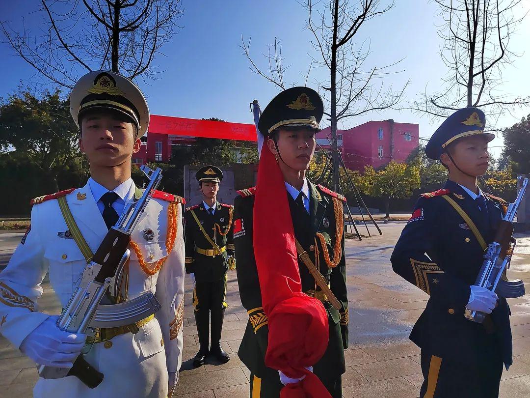 国旗护卫队的好处，传承荣耀与责任的力量，国旗护卫队，荣耀与责任的力量传承