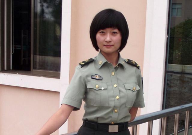 女兵入伍体检经历，挑战与成长，女兵入伍体检之旅，挑战与成长的历程