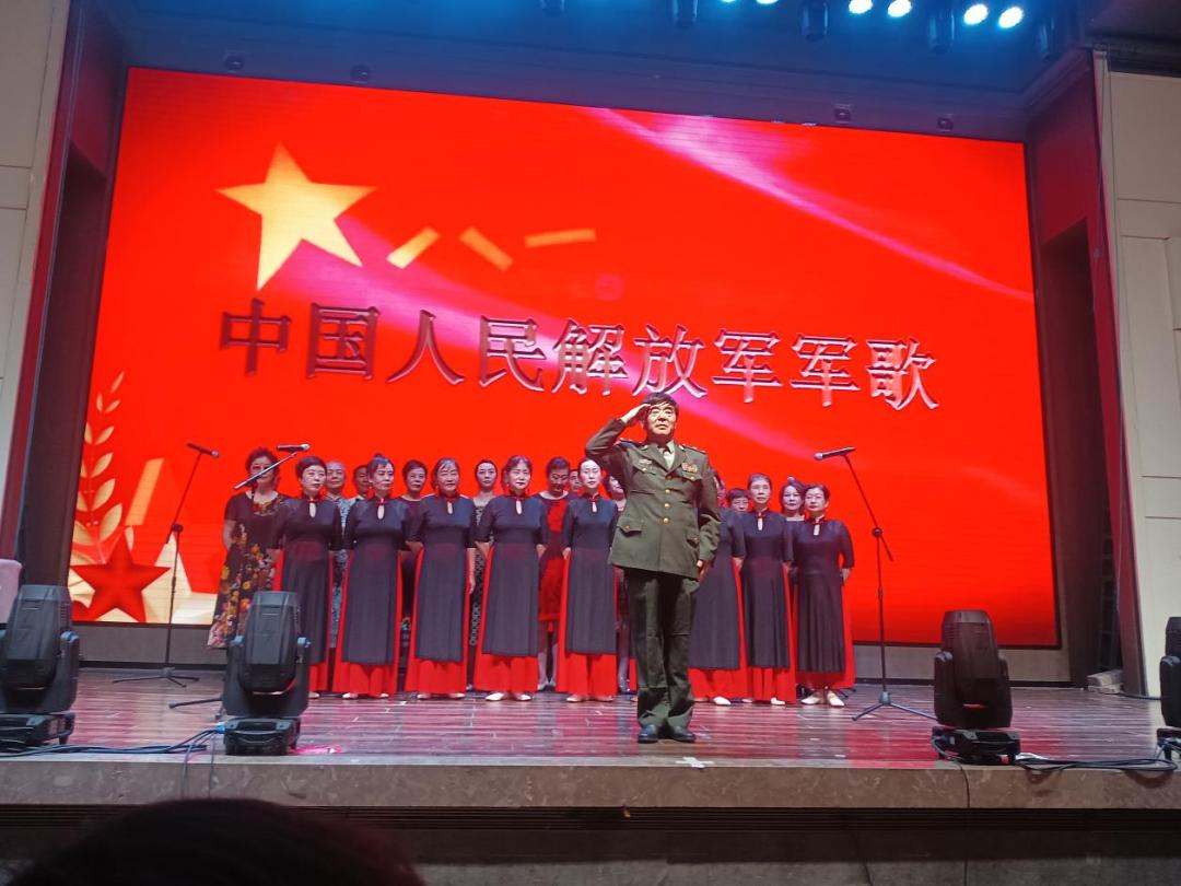 八一解放军图片高清图片——英勇无畏的军魂象征，八一解放军高清图片——军魂之象征的英勇风采