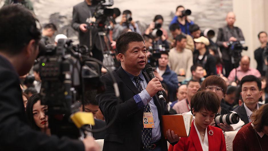 今天重大新闻文字版，全球科技巨头发布突破性创新成果，全球科技巨头发布突破性创新成果，今日重大新闻详解