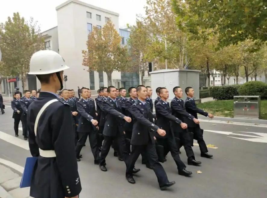 报考警校与近视眼的可行性探讨，警校报考与近视眼的可行性分析，探讨近视者警校之路